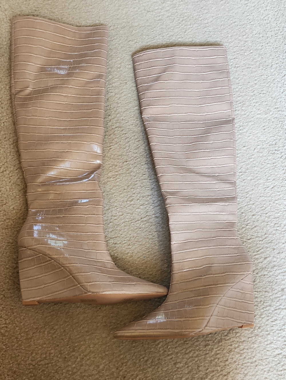 So Me Knee-High Croc-Embossed Wedge Boots in Nude/Taupe 9